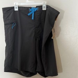 Patagonia men’s wavefarer board shorts 19” size 38